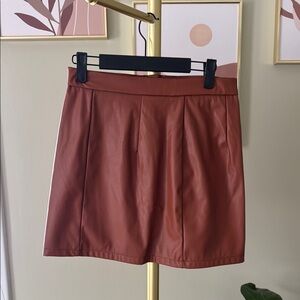 Chic Faux Leather Skirt in Rust